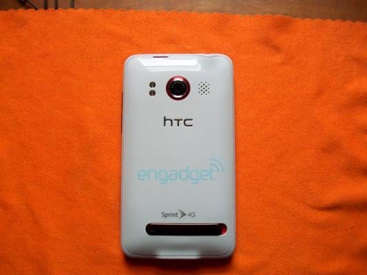 HTC EVO in White Uniform is Here, Full 5 Days Earlier. Is Droid X Responsible?