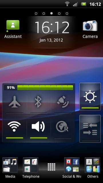 Xperia Home Launcher APK for Arc and Arc S. Might Work on Other Sony Ericsson Phones Too!