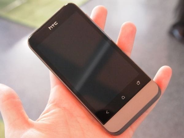 HTC One V