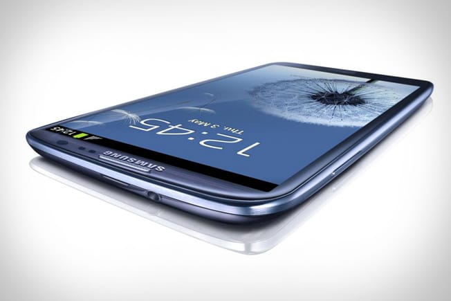 Samsung Galaxy S3 in Canada gets Price drop, 16 GB goes free on 3 year contract