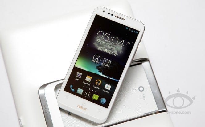 White Asus PadFone 2 pictures leaked, looks amazing