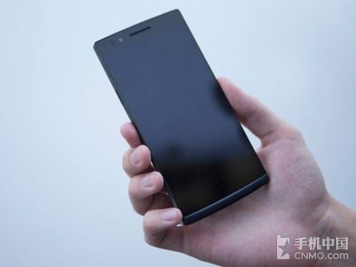 Black Oppo Find 5 is looking to steal your heart!