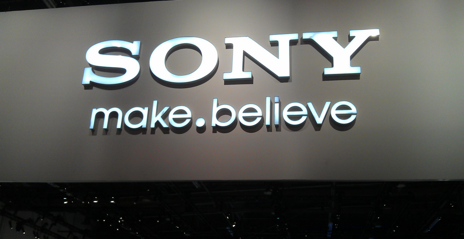 Sony Xperia ZR leaked – 4.6 HD display, quad-core processor, and water-resistance