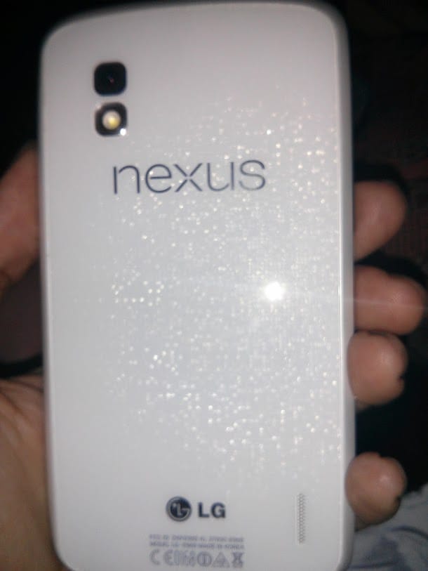 Pictures of White Nexus 4 surface on Google+, looks shiny and beautiful