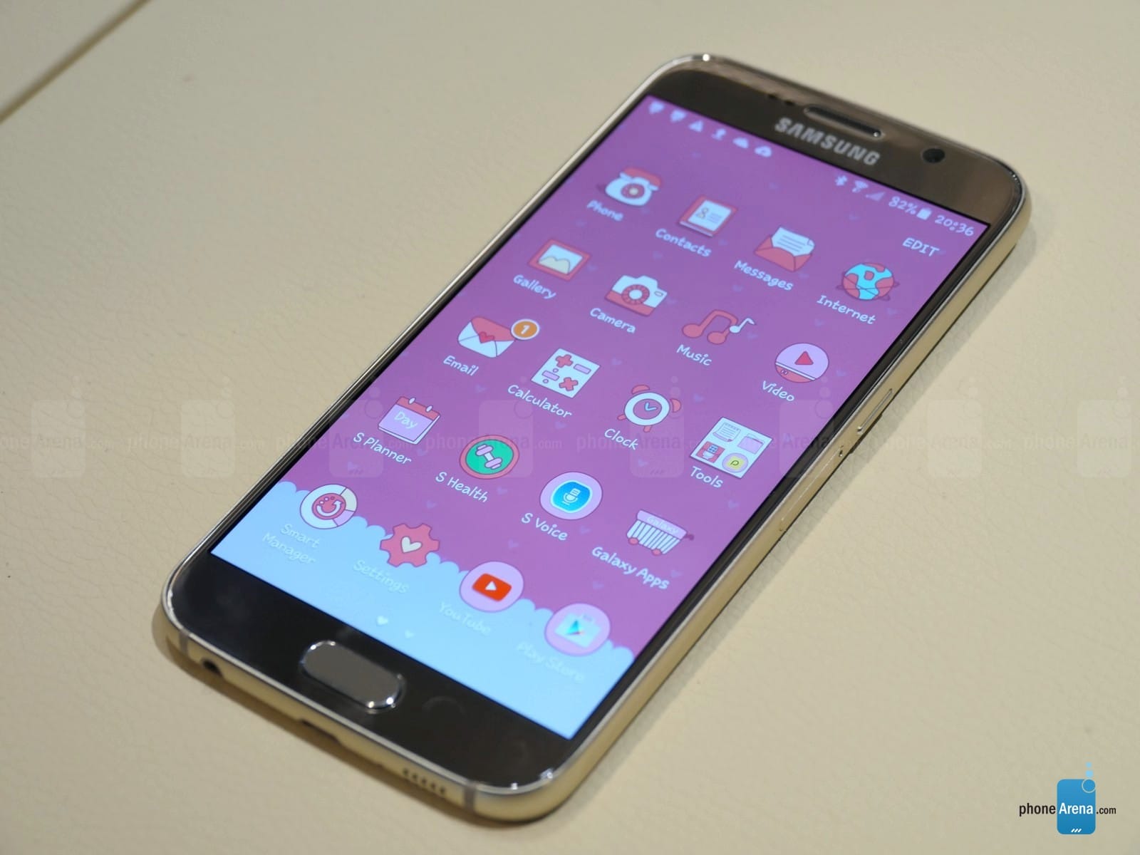 Galaxy S6 themes are advanced, take a look