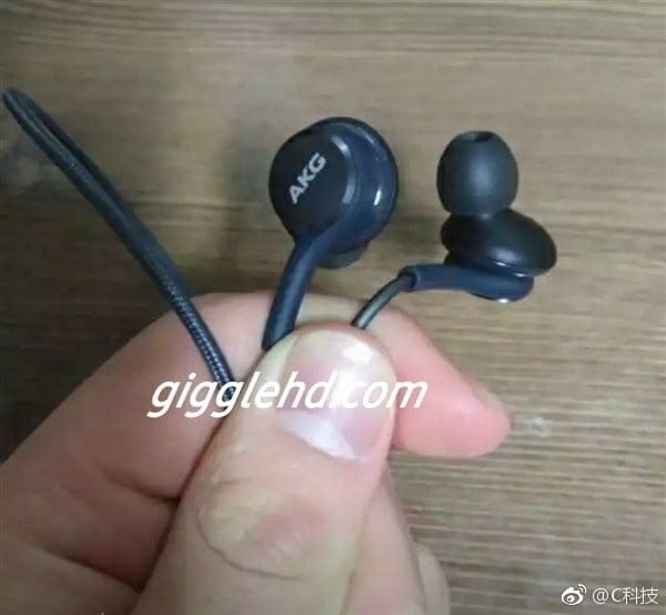 Samsung Galaxy S8 AKG powered earphones leaked in pictures