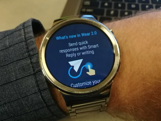 Android Wear 2.0 update rolling out for the Huawei Watch