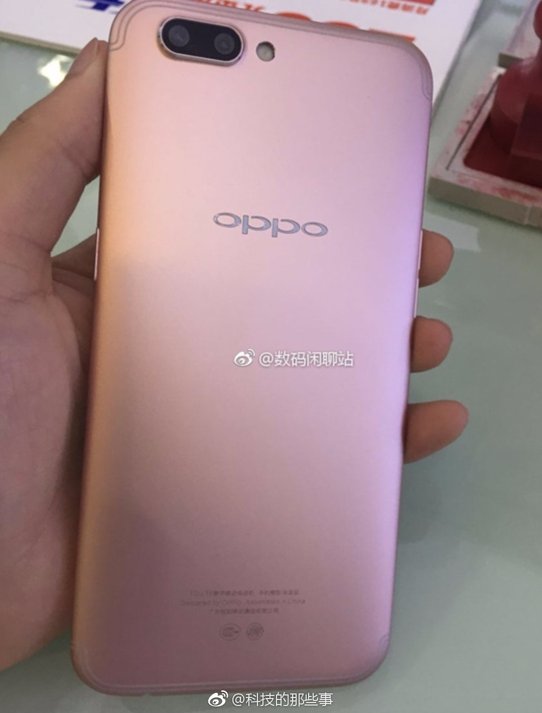 Oppo R11 put against Digital Camera in new teaser video, you know who wins