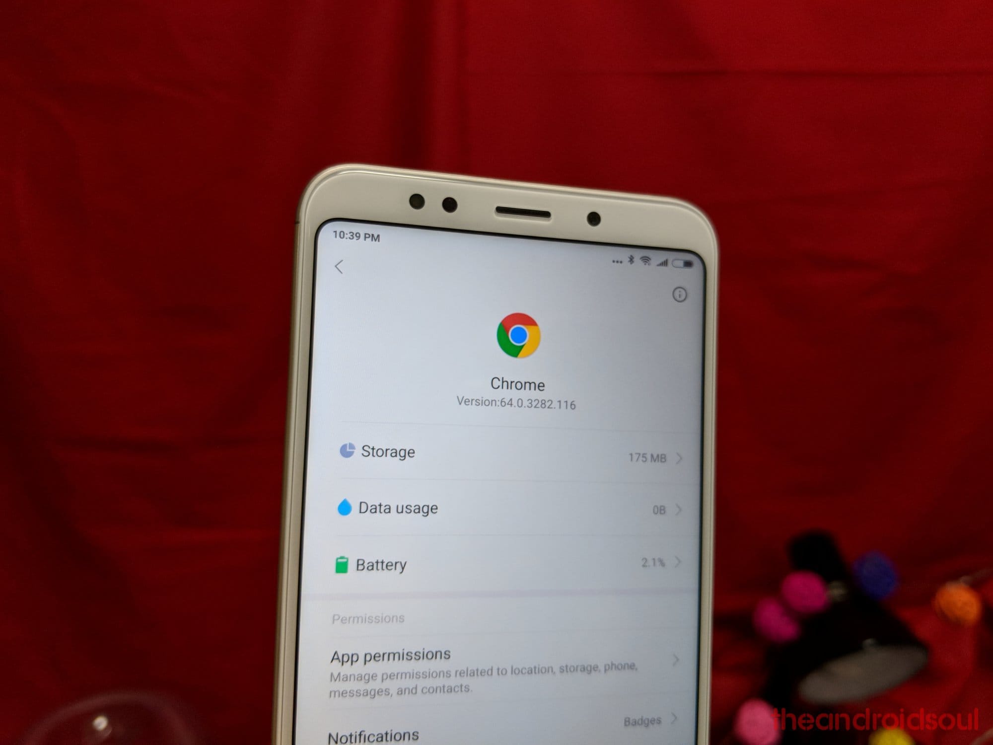 Chrome v64 hints as passwords export, brings white nav bar [APK Teardown]