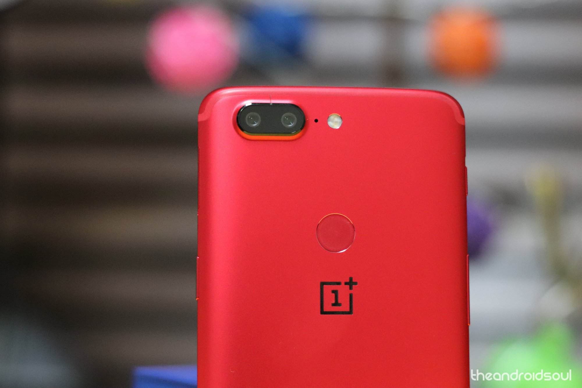 OxygenOS 5.1.2 out for the OnePlus 5 & 5T with May security patch, connectivity fix and more