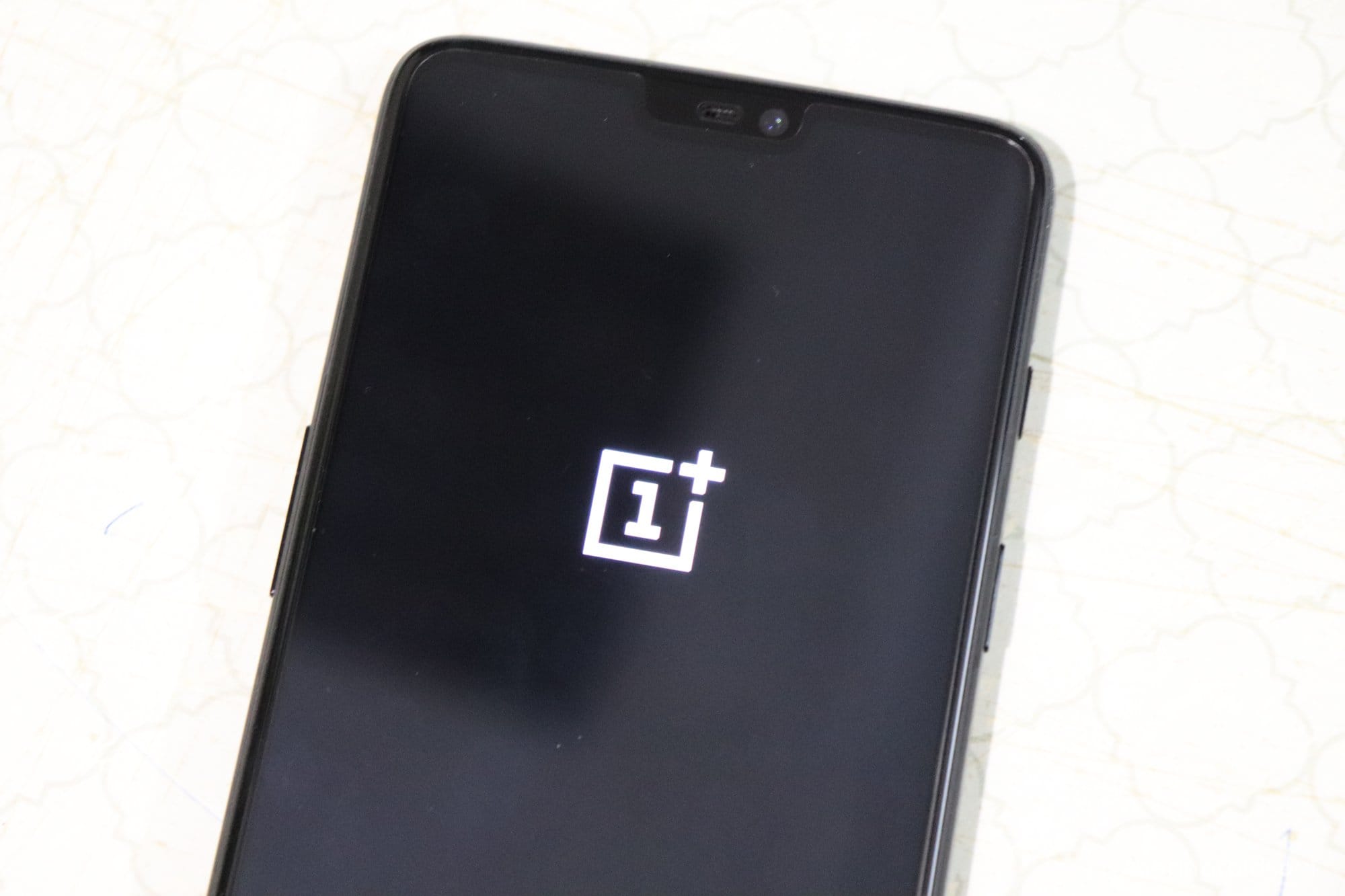 OnePlus 6/6T gain support for landscape quick reply and other enhancements with latest Open Beta updates