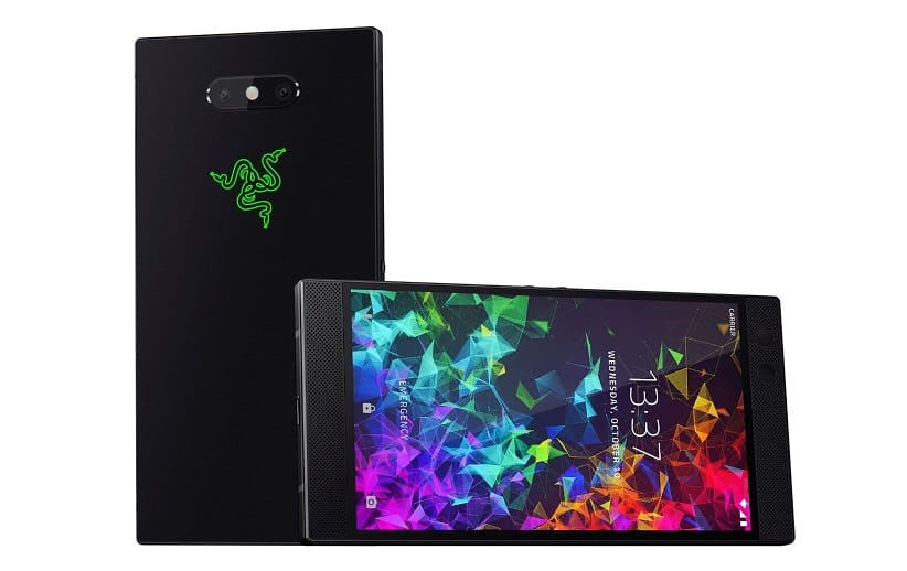 Razer Phone 2 leaks again, shows front and back with Chrome lighting effect