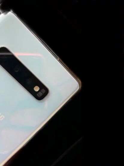 Samsung airs a TV ad with Galaxy S10 and Galaxy Buds ahead of launch