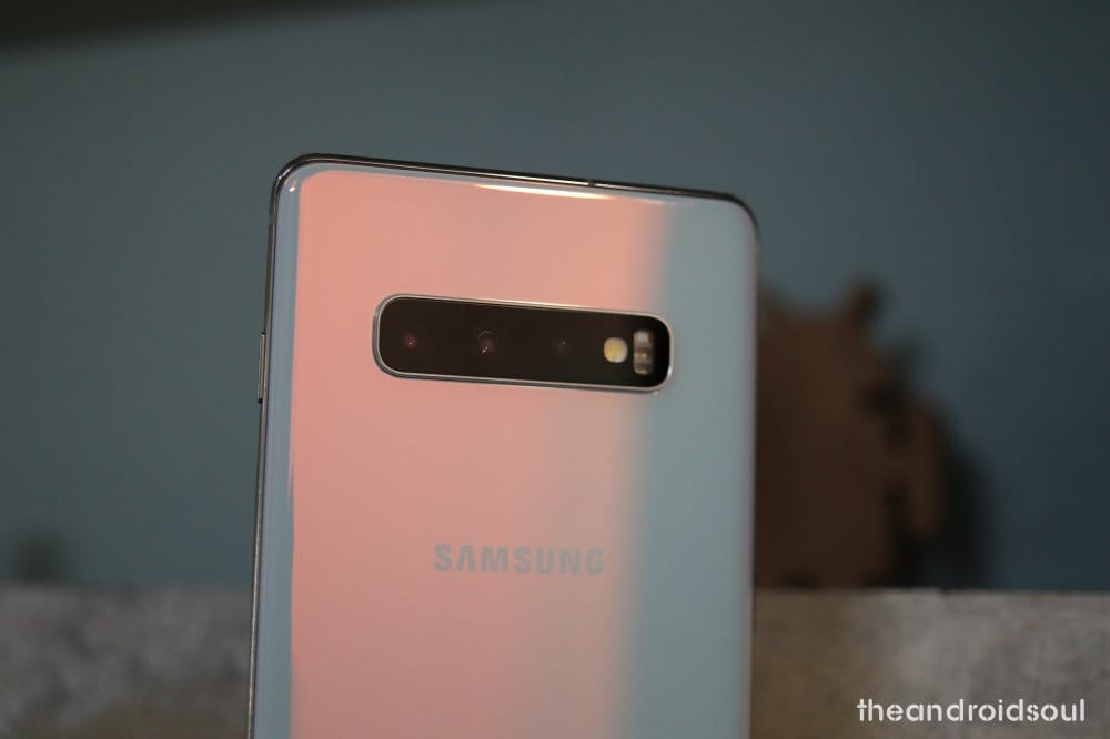 Samsung Galaxy S10 Plus night mode May update