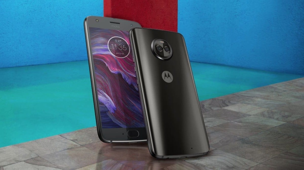 August patch rolling out for Motorola Moto X4