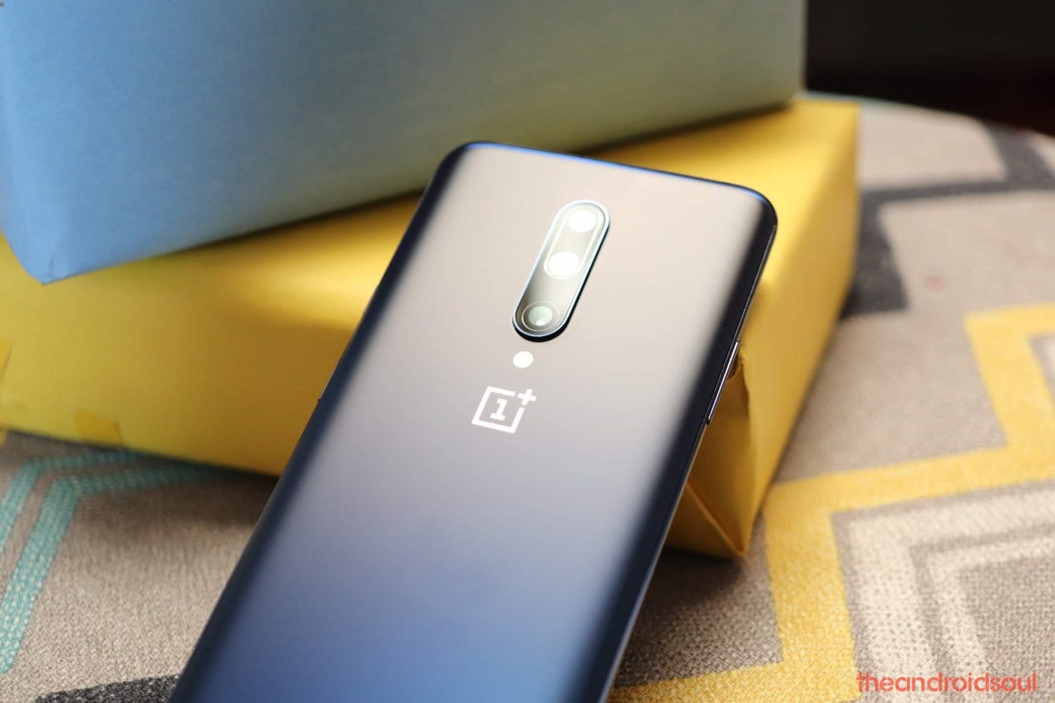 OnePlus rolling out Android 10 based OxygenOS 10 update for OnePlus 7 Pro and OnePlus 7