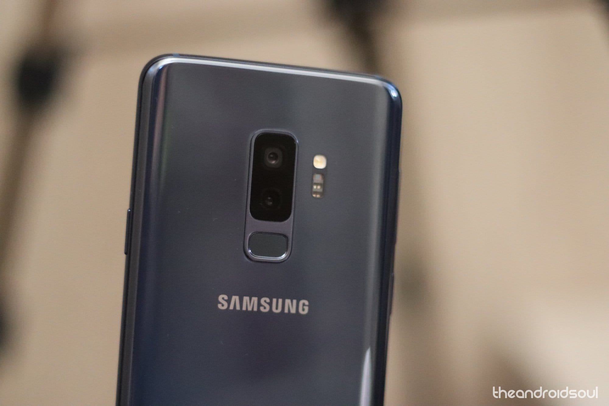 AT&T, T-Mobile Galaxy S9 get September update with Night mode in tow