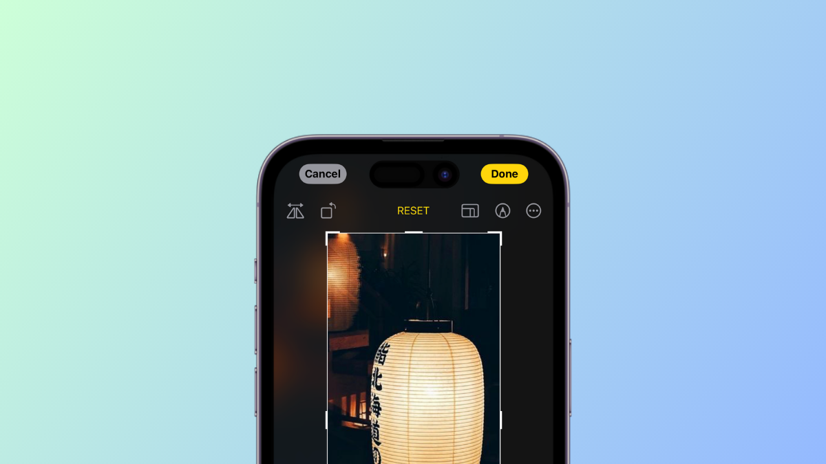 How to Zoom and Crop Photos in iPhone with iOS 17